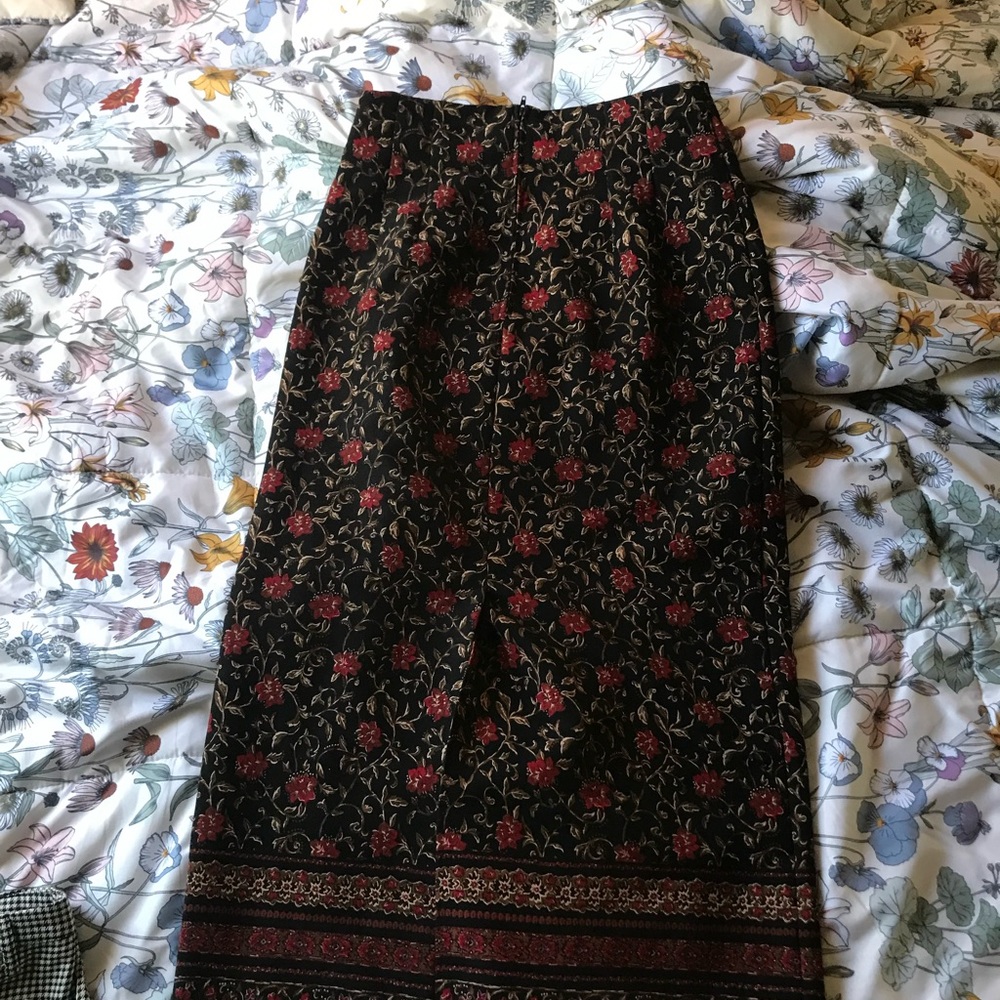 Briggs New York Black and Red Floral Full Length Skirt